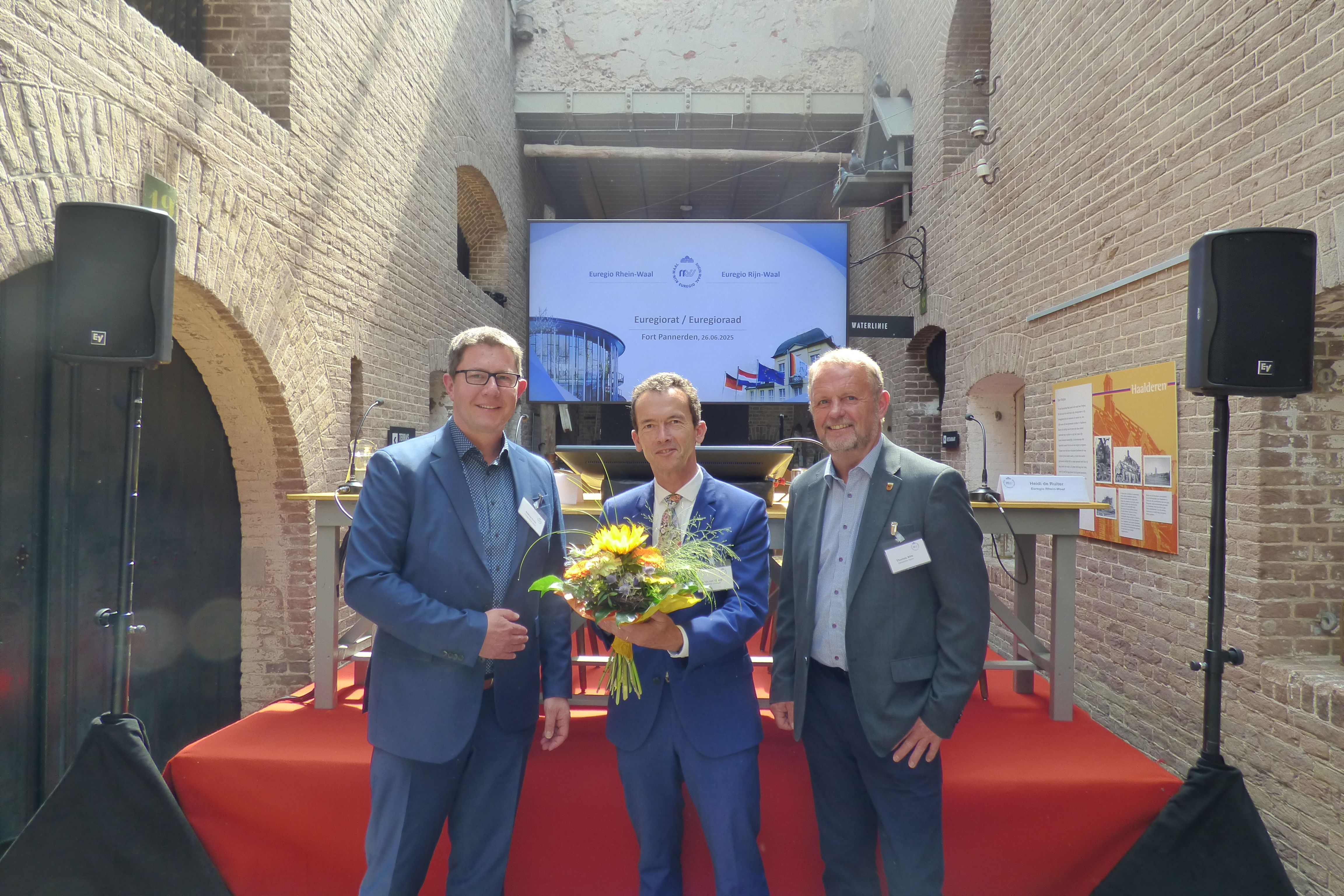 Euregioraad benoemt burgemeester Luciën van Riswijk tot lid Dagelijks Bestuur