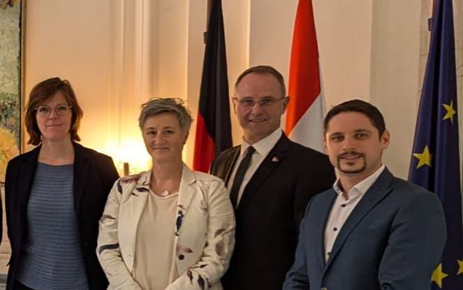 Bezoek van de Duitse ambassadeur aan Den Haag